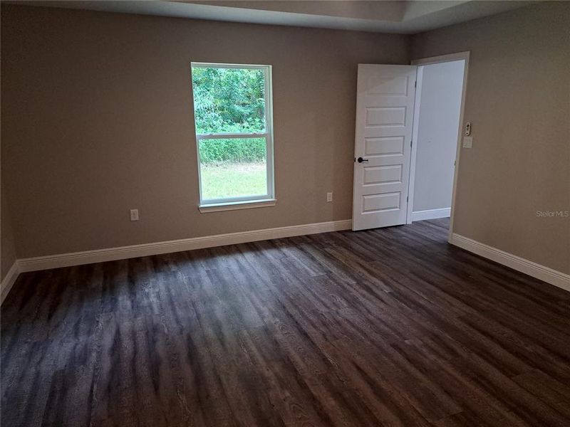 Spacious, unfurnished interior of a new home in , Citrus Springs (Image 15).