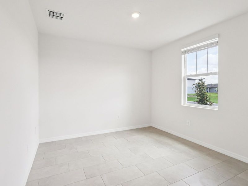 Spacious, unfurnished interior of a new home in The Meadow at Crossprairie, St. Cloud (Image 12).