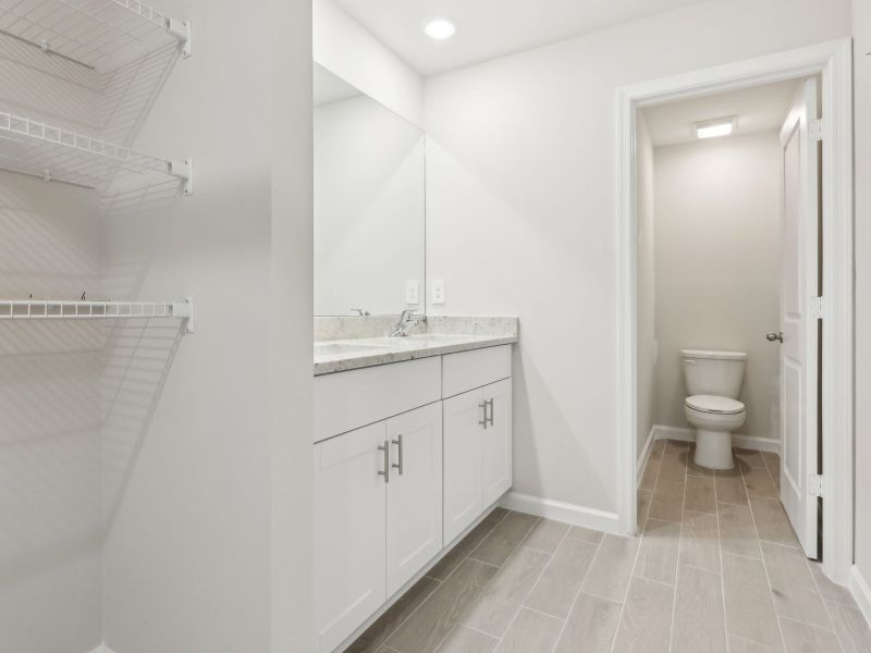 Primary Bath in the Sandpiper End floorplan