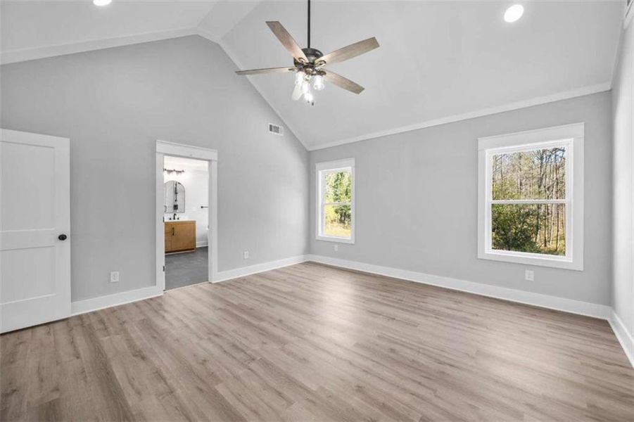 Spacious, unfurnished interior of a new home in , Monroe (Image 20).