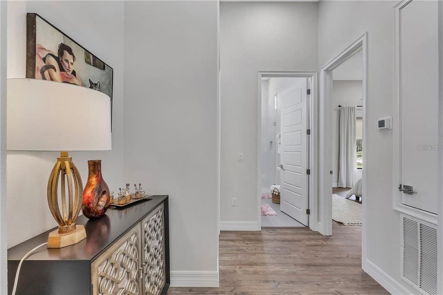 Furnished interior view inside a new home in , Kissimmee (Image 46). Furnished interior view inside a new home in , Kissimmee (Image 46).