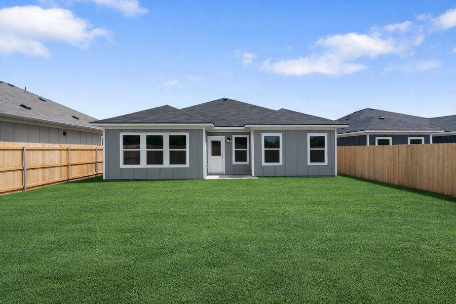 Representative exterior details of a home built from the Colorado by Omega Builders in Hillside Village, Temple (Image 3).