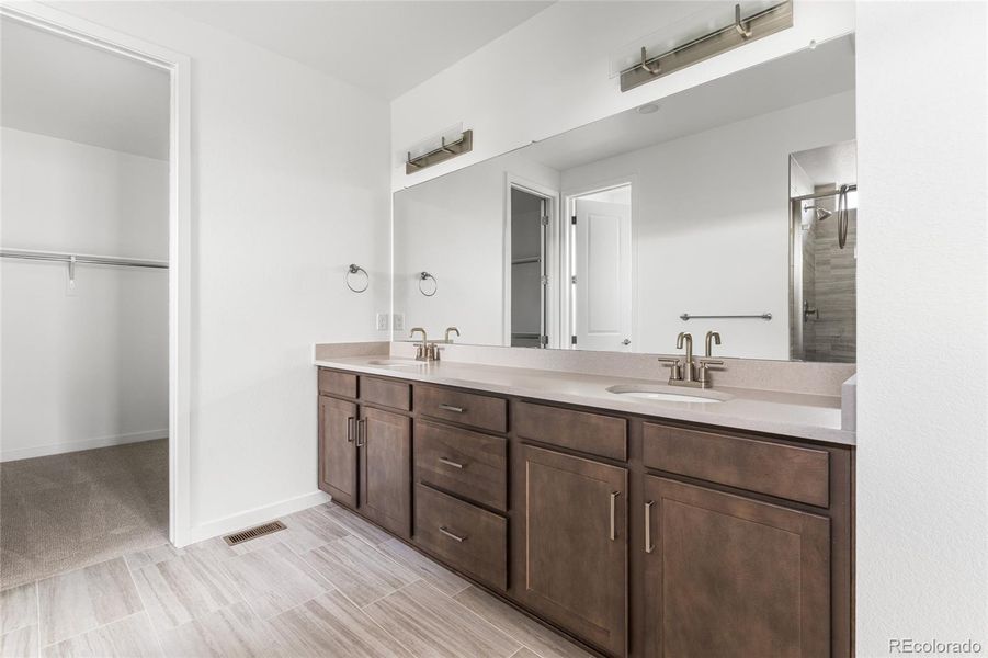 Furnished interior view inside a new home in The Aurora Highlands, Aurora (Image 11).