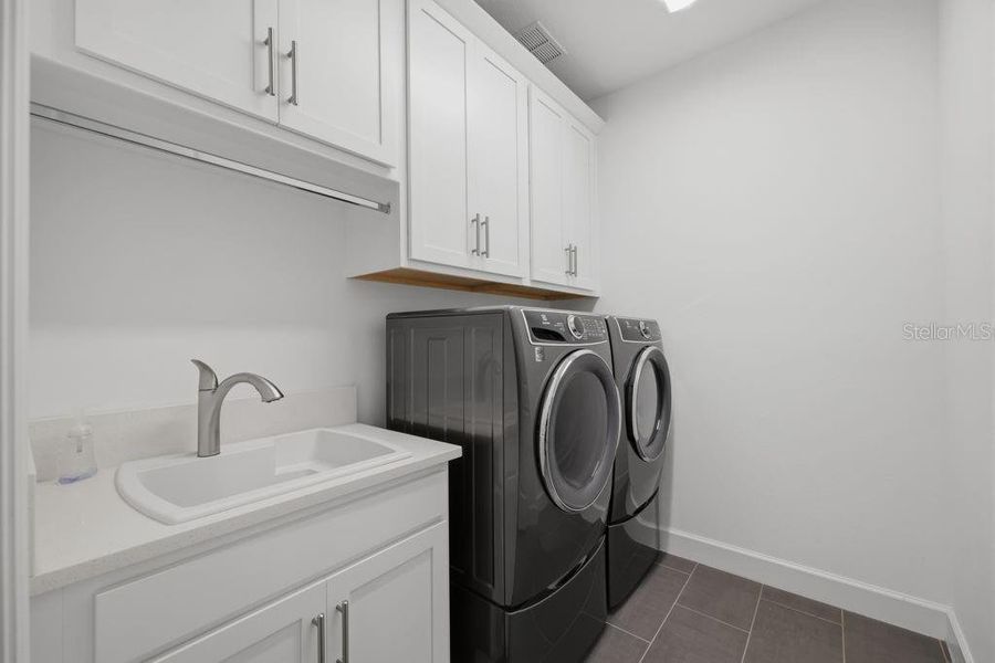 Furnished interior view inside a new home in , Wesley Chapel (Image 27).