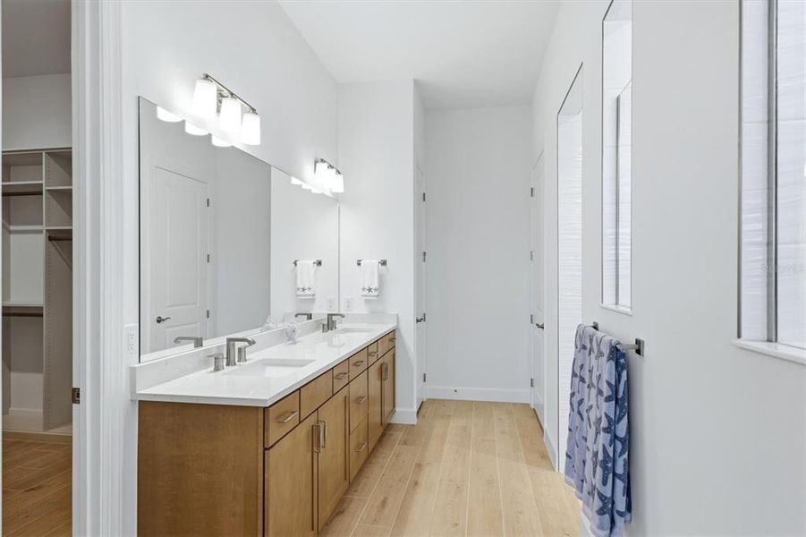 Furnished interior view inside a new home in Del Webb Catalina, Lakewood Ranch (Image 40).