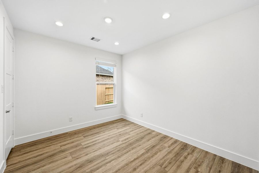 Spacious, unfurnished interior of a new home in Hills of Westlake, Conroe (Image 23). Spacious, unfurnished interior of a new home in Hills of Westlake, Conroe (Image 23).