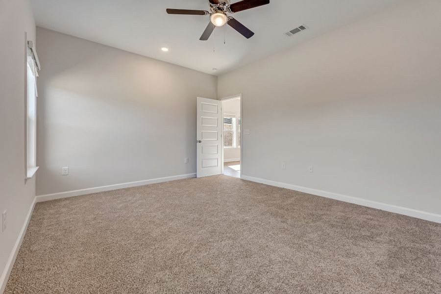Spacious, unfurnished interior of a new home in McCarthy Estates, Defuniak Springs (Image 35). Spacious, unfurnished interior of a new home in McCarthy Estates, Defuniak Springs (Image 35).