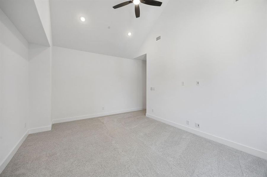 Spacious, unfurnished interior of a new home in , Frisco (Image 28).