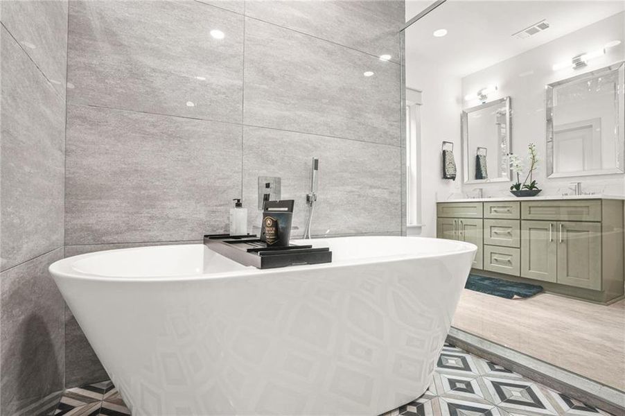 Furnished interior view inside a new home in , Atlanta (Image 17).