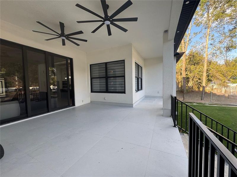Exterior details and patio area of a home in , Spring Hill (Image 26).
