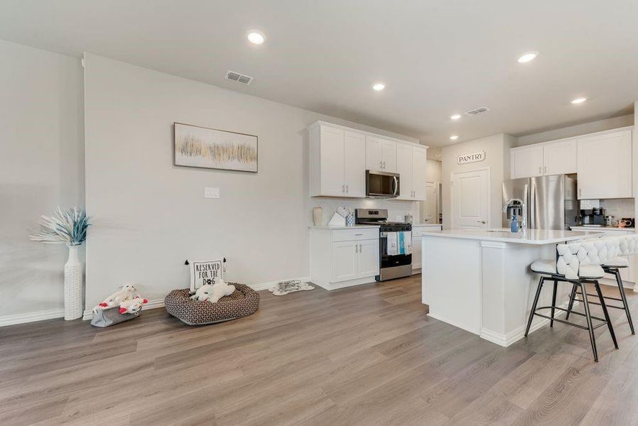 Furnished interior view inside a new home in , Lavon (Image 8).