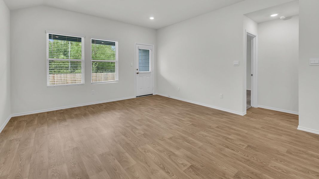 Spacious, unfurnished interior of a new home in Bollinger, Maxwell (Image 22).