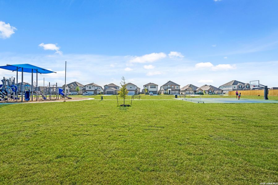 Community amenities in Dauer Ranch, New Braunfels (Image 24).