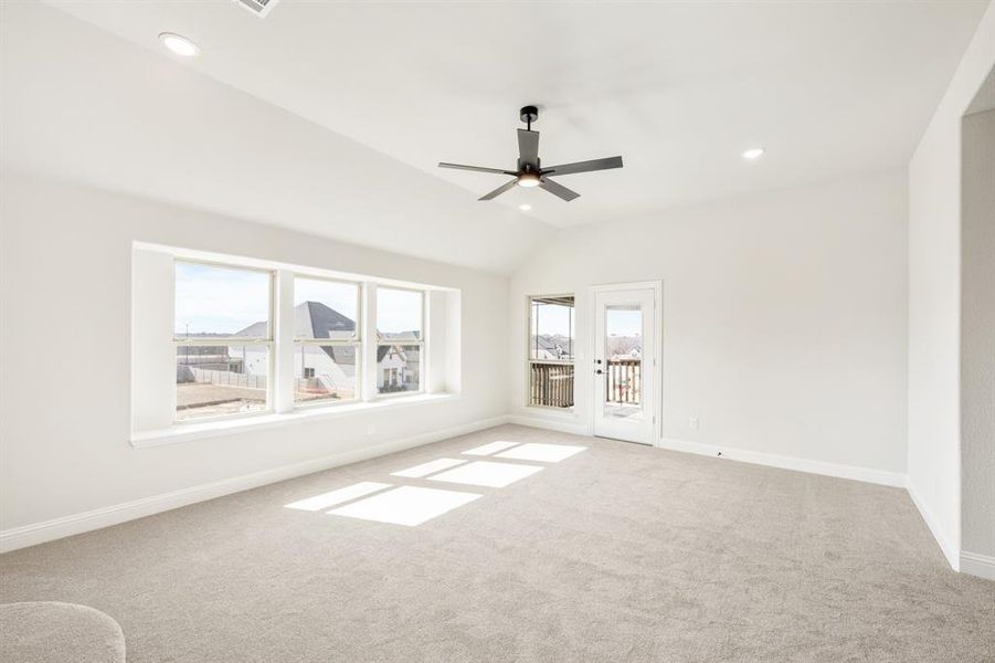 Spacious, unfurnished interior of a new home in Painted Tree, McKinney (Image 35). Spacious, unfurnished interior of a new home in Painted Tree, McKinney (Image 35).