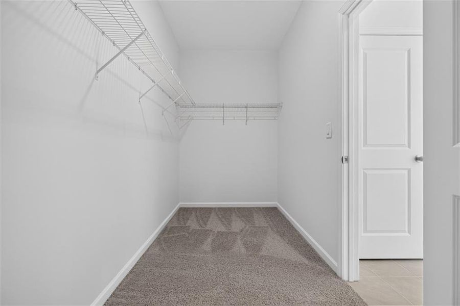 Spacious, unfurnished interior of a new home in , Athens (Image 34).