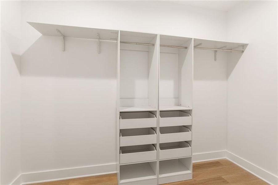 Spacious, unfurnished interior of a new home in , Atlanta (Image 27).