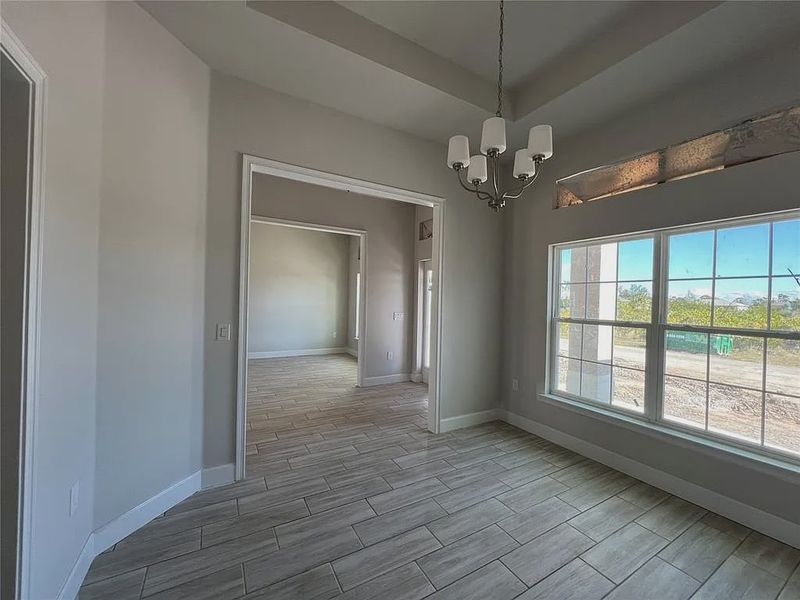 Spacious, unfurnished interior of a new home in South Gulf Cove, Port Charlotte (Image 9).