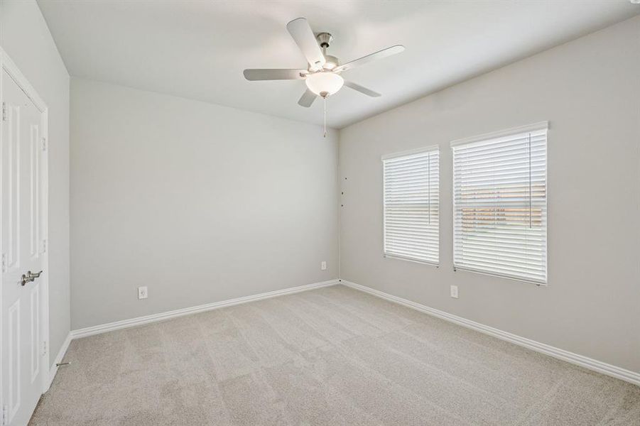 Photo is not of the actual home, but is an inspirational photo of builder’s model home and may depict options, furnishings, and/or decorator features that are not included. Photo is not of the actual home, but is an inspirational photo of builder’s model home and may depict options, furnishings, and/or decorator features that are not included.