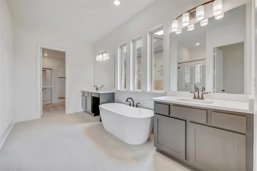 Representative image. Features, specifications, selections and colors may vary. Representative image. Features, specifications, selections and colors may vary.