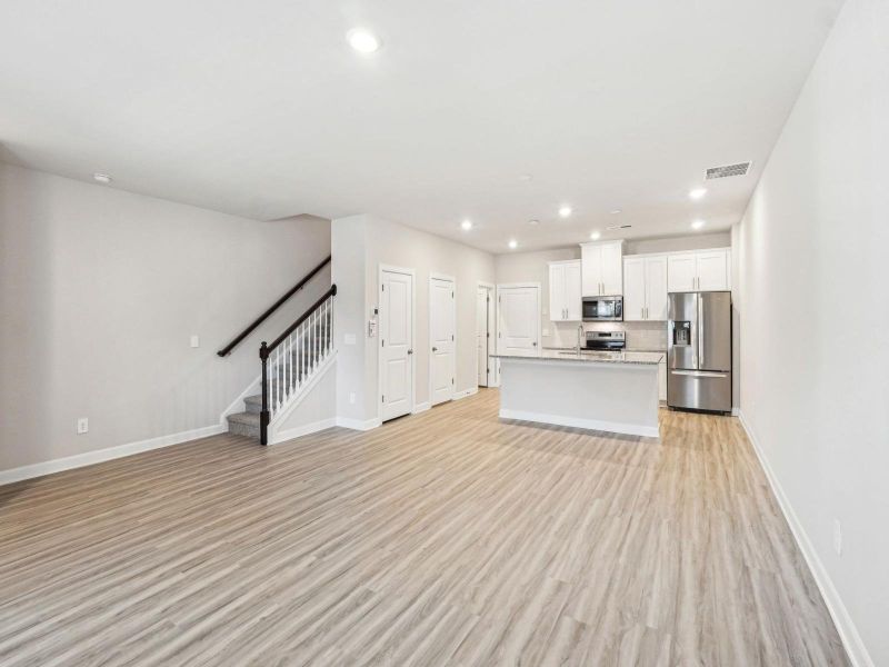 Spacious, unfurnished interior of a new home in Crossrail Station, Mooresville (Image 15).