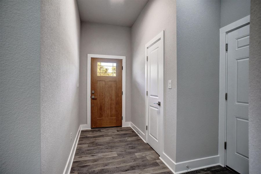 Spacious, unfurnished interior of a new home in , Bastrop (Image 23).