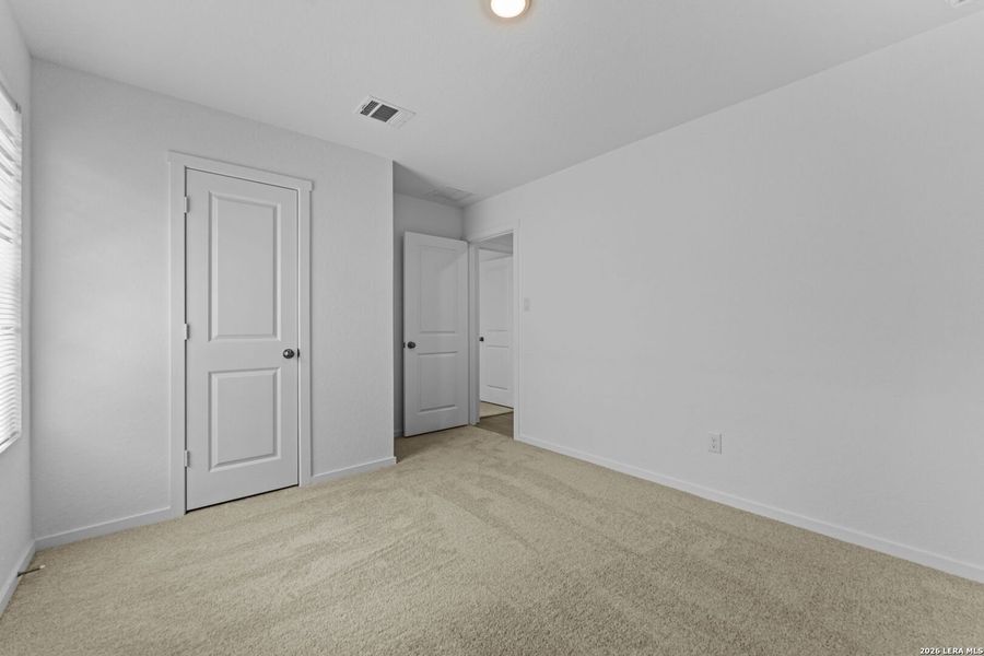 Spacious, unfurnished interior of a new home in Guadalupe Ridge, New Braunfels (Image 21). Spacious, unfurnished interior of a new home in Guadalupe Ridge, New Braunfels (Image 21).