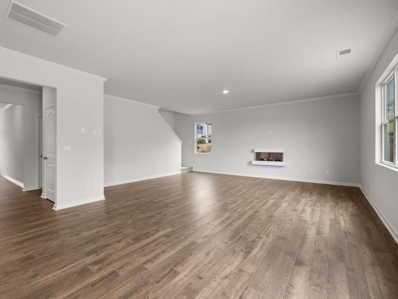 Spacious, unfurnished interior of a new home in Thompson Ridge, Dallas (Image 45). Spacious, unfurnished interior of a new home in Thompson Ridge, Dallas (Image 45).