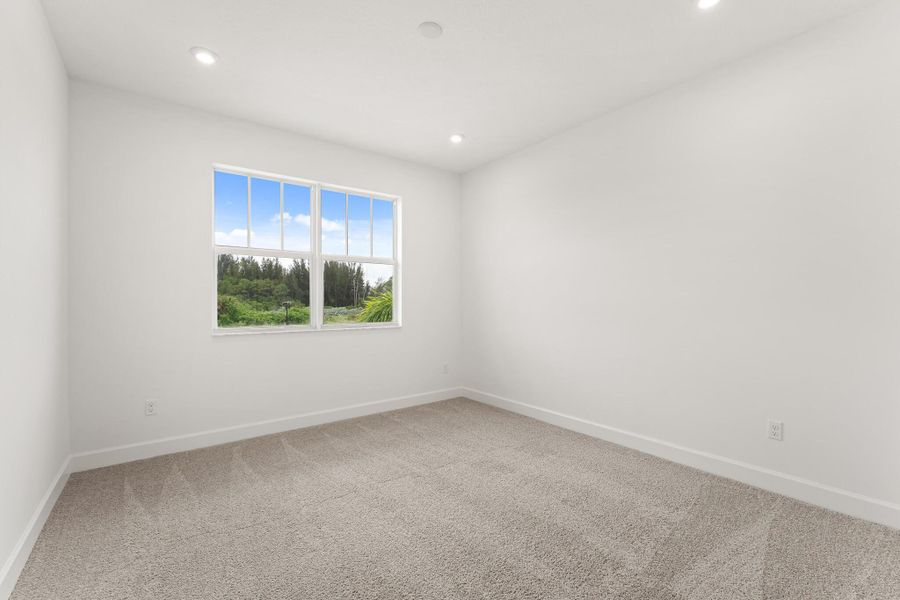 Spacious, unfurnished interior of a new home in Tradition - Seville, Port St. Lucie (Image 15).