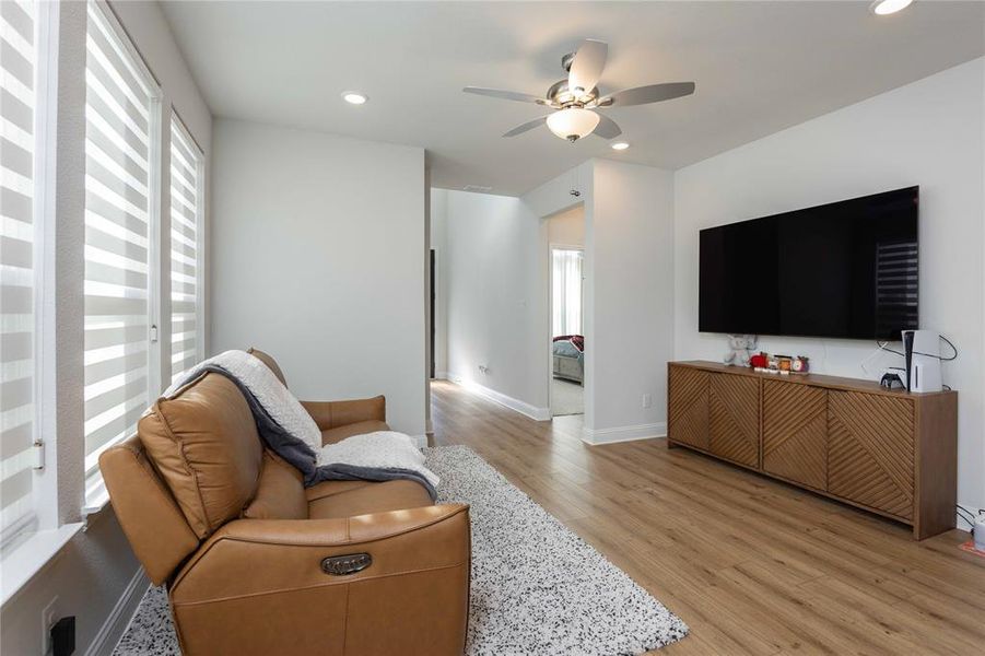 Furnished interior view inside a new home in Symmetry 37s, Frisco (Image 23). Furnished interior view inside a new home in Symmetry 37s, Frisco (Image 23).