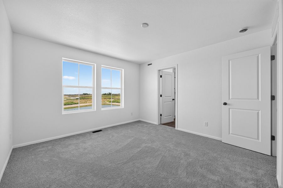 Spacious, unfurnished interior of a new home in Lake Bluff, Greeley (Image 17). Spacious, unfurnished interior of a new home in Lake Bluff, Greeley (Image 17).