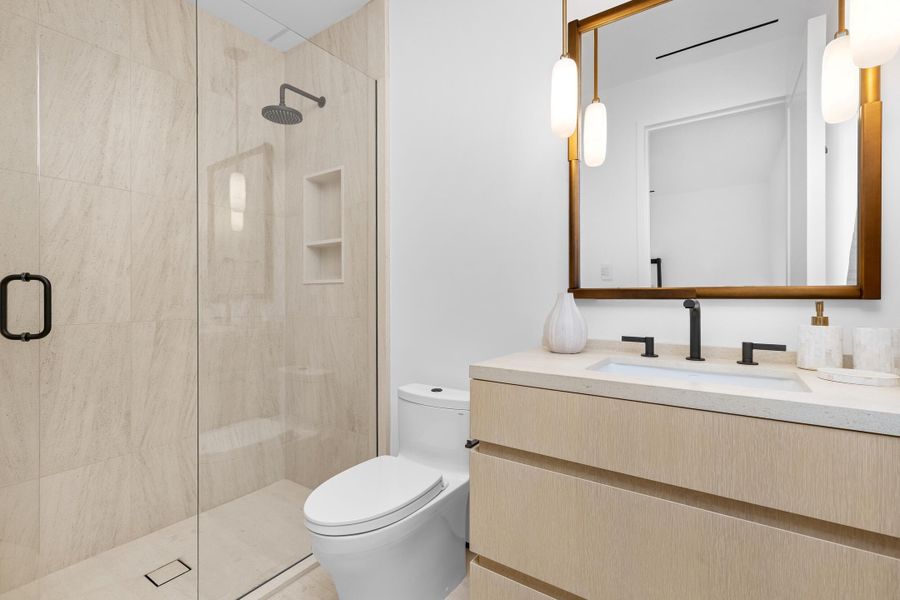 66 - Guest Bathroom 2