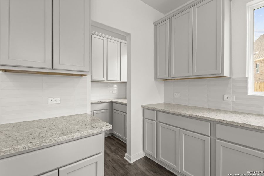 Furnished interior view inside a new home in Homestead, Schertz (Image 11).