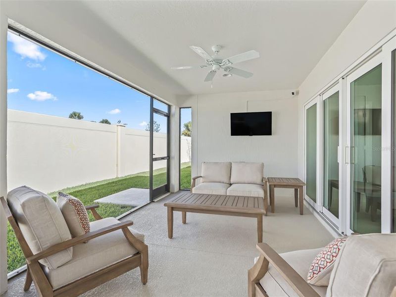 Exterior details and patio area of a home in , The Villages (Image 4).