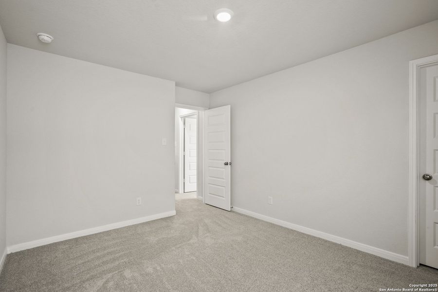 Spacious, unfurnished interior of a new home in Abbott Place, St. Hedwig (Image 26). Spacious, unfurnished interior of a new home in Abbott Place, St. Hedwig (Image 26).
