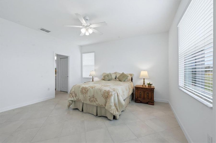 Furnished interior view inside a new home in , Englewood (Image 12).