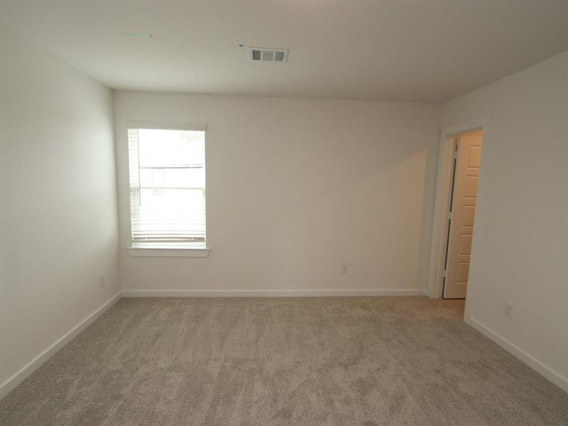 Spacious, unfurnished interior of a new home in Summerview, Fulshear (Image 27). Spacious, unfurnished interior of a new home in Summerview, Fulshear (Image 27).