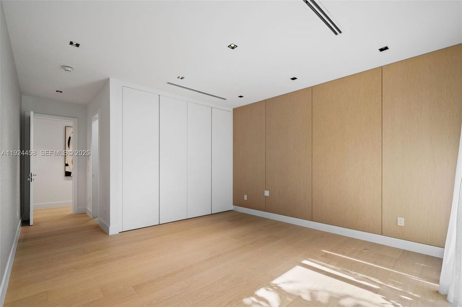 Image 35 of a home in .