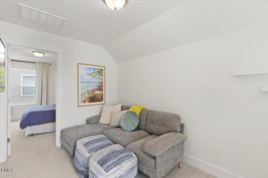 41-2117 Seneca Dr