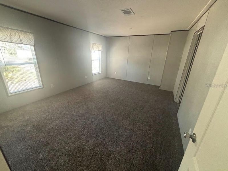 Spacious, unfurnished interior of a new home in , Santa Rosa Beach (Image 4).