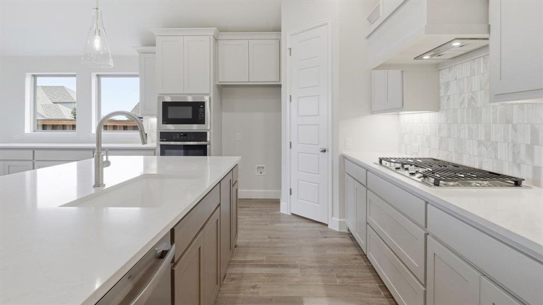 Furnished interior view inside a new home in Meraki, Forney (Image 5).