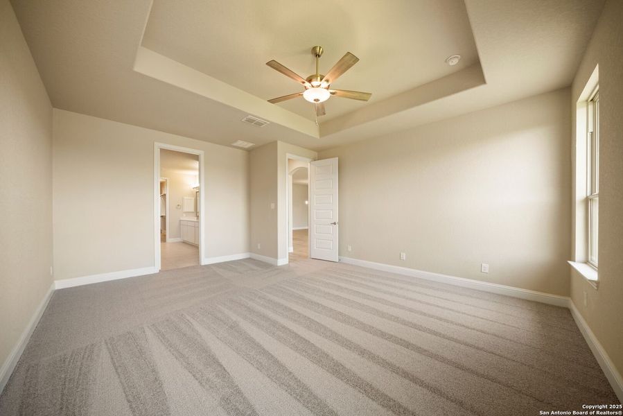 Spacious, unfurnished interior of a new home in Annabelle Ranch, San Antonio (Image 12). Spacious, unfurnished interior of a new home in Annabelle Ranch, San Antonio (Image 12).