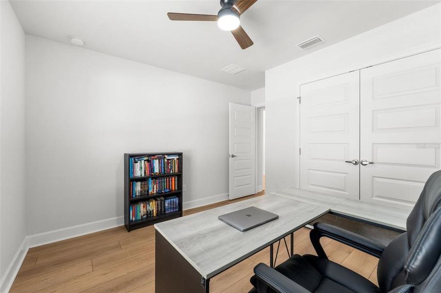Furnished interior view inside a new home in Country Way South, Newberry (Image 9).