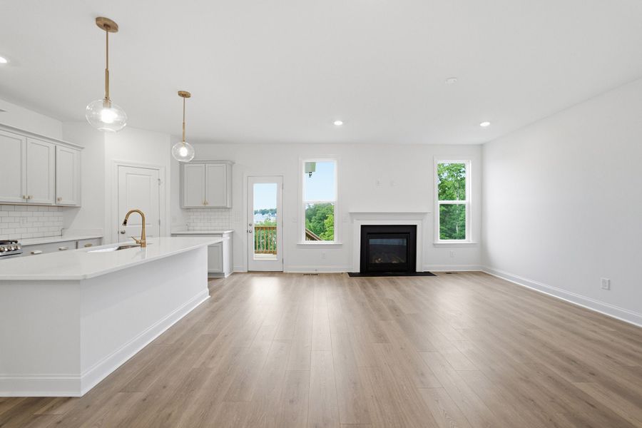 Spacious, unfurnished interior of a new home in The Retreat at Norman Farm, Hendersonville (Image 19).