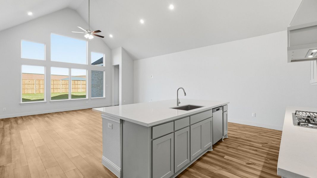 Furnished interior view inside a new home in Lakeshore Bluffs, Shady Shores (Image 20).