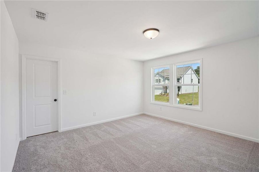 Spacious, unfurnished interior of a new home in The Estates at Casteel, Bethlehem (Image 25).