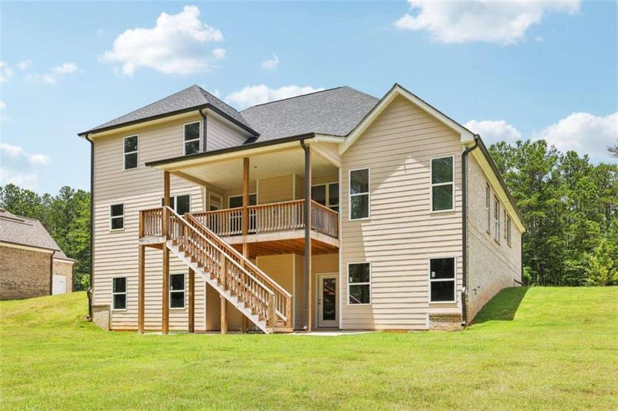 Exterior details and patio area of a home in Whitestone, Douglasville (Image 19).