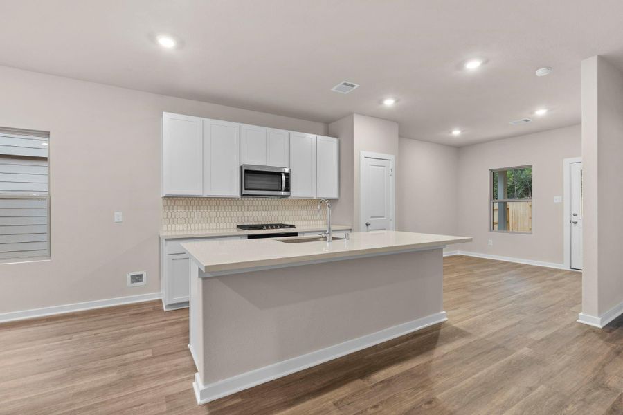 Furnished interior view inside a new home in Westridge Cove 40', Panorama Village (Image 9).