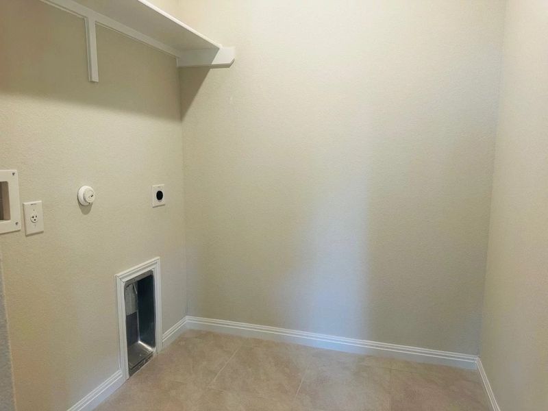 Spacious, unfurnished interior of a new home in Patterson Ranch, Georgetown (Image 17).