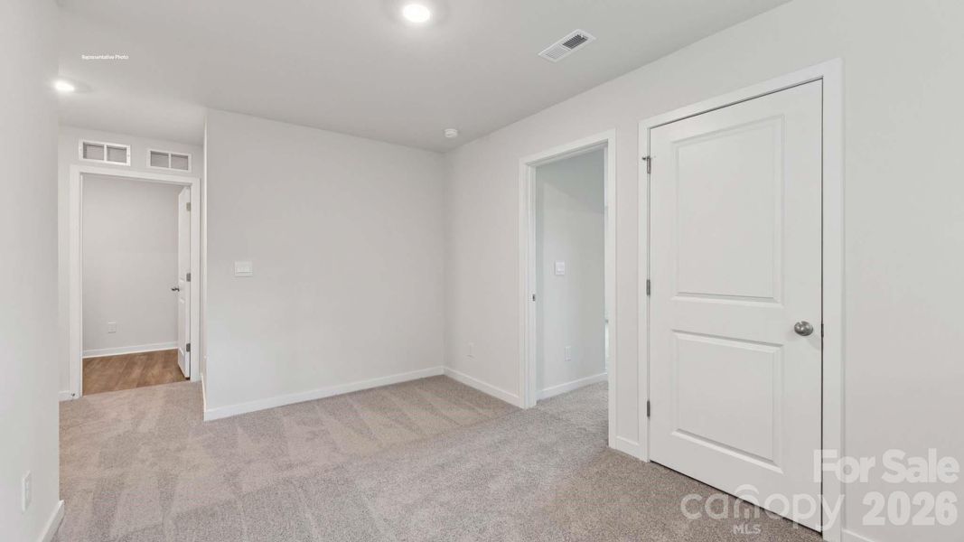 Spacious, unfurnished interior of a new home in Clark Creek Landing, Lincolnton (Image 18).