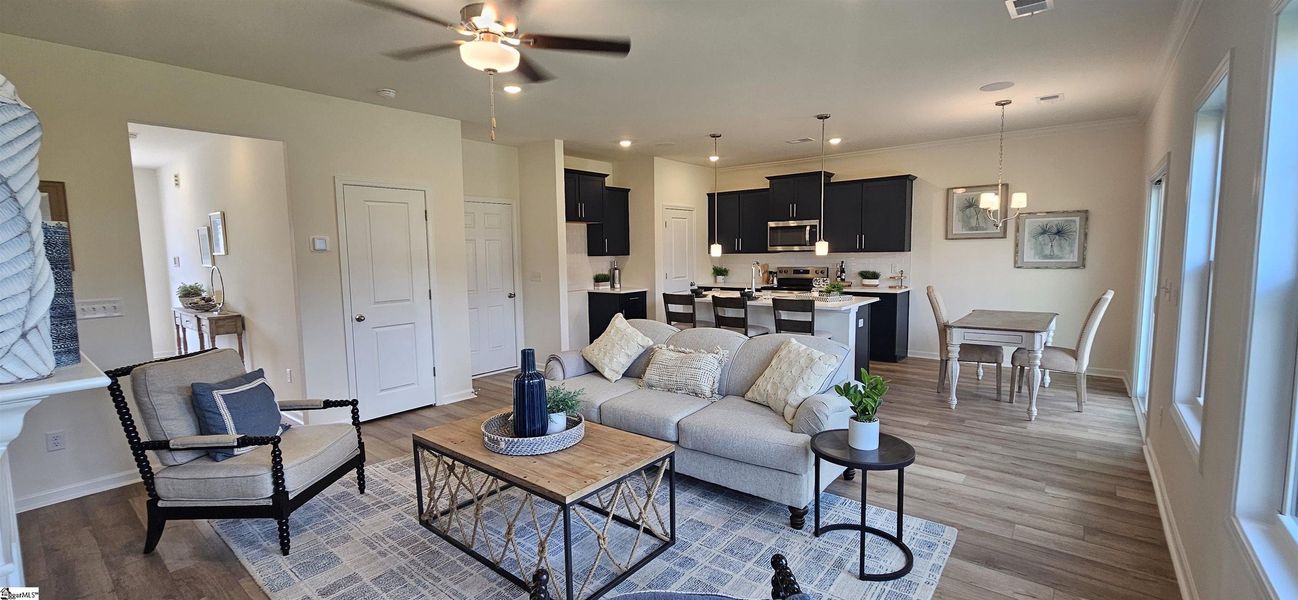 Furnished interior view inside a new home in Sedona, Greenville (Image 6).